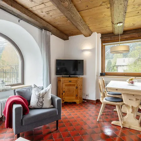 Chesa-strimer - Terrassa * לה פונט-שמוס-סאז'